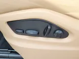 2022 Porsche Cayenne photo 22