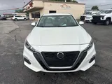 2020 Nissan Altima photo 8