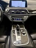 2017 BMW 7 Series photo 26