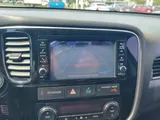 2018 Mitsubishi Outlander photo 16
