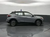 2023 Nissan Kicks photo 7