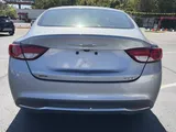 2017 Chrysler 200 photo 5