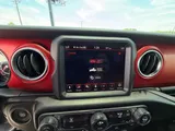 2021 Jeep Gladiator photo 30