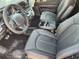 2027 Chrysler Pacifica photo 9
