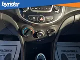 2015 Hyundai Accent photo 10