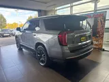 2021 GMC Yukon photo 2