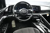 2025 Hyundai Elantra photo 11