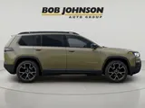 2026 Jeep Cherokee photo 2