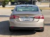 2024 Chevrolet Malibu photo 4