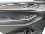 2027 Jeep Grand Cherokee L photo 6