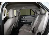 2022 Ford Explorer photo 12
