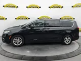 2024 Chrysler Pacifica photo 2