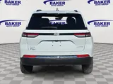 2024 Jeep Grand Cherokee photo 4