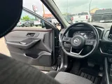 2021 Nissan Rogue photo 16
