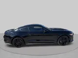 2016 Ford Mustang photo 8