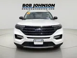 2021 Ford Explorer photo 2