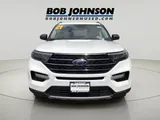 2021 Ford Explorer photo 2