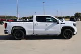 2026 GMC Sierra 1500 photo 3