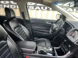 2020 Ford Edge photo 24