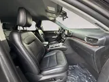 2023 Ford Explorer photo 17