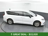 2025 Chrysler Pacifica photo 35