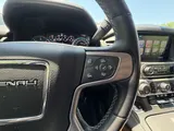 2020 GMC Yukon photo 15