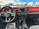 2021 Jeep Wrangler photo 8