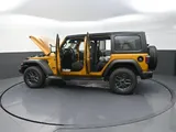 2026 Jeep Wrangler photo 31