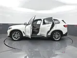 2023 BMW X5 photo 43
