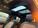 2023 Land Rover Defender photo 34