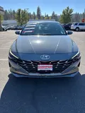 2021 Hyundai Elantra photo 2