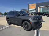 2026 Jeep Grand Cherokee photo 1