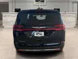 2024 Chrysler Pacifica photo 4