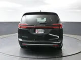 2027 Chrysler Pacifica photo 8