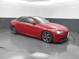 2019 Alfa Romeo Giulia photo 28