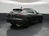 2024 Maserati Levante photo 6