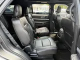 2017 Ford Explorer photo 17
