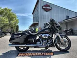 2025 Harley-Davidson® Street Glide photo 1