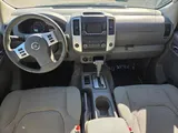2017 Nissan Frontier photo 7