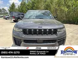 2026 Jeep Grand Cherokee photo 2