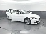 2022 Alfa Romeo Giulia photo 36