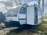 2027 Forest River Cherokee Alpha Wolf 25FKX-L photo 2