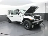 2026 Jeep Gladiator photo 28