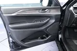 2027 Jeep Grand Cherokee photo 12