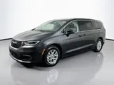 2023 Chrysler Pacifica photo 1