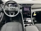 2026 Jeep Grand Cherokee photo 3