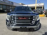 2022 GMC Sierra 1500 Limited photo 2