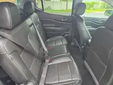 2020 GMC Acadia photo 17