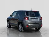 2023 Jeep Renegade photo 7