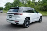 2024 Jeep Grand Cherokee photo 3